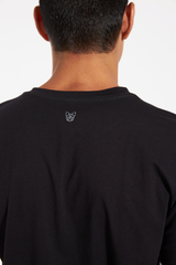 CAMISETA DOG FOLHAS - PRETO