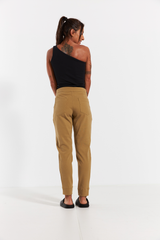 CALÇA CLOE - CARAMELO
