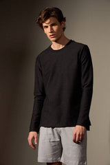 BLUSA GRUTAS - PRETO da Vörr Brasil | Loja Oficial Vörr Brasil