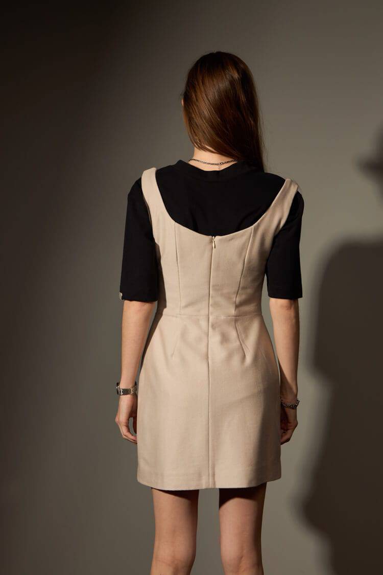 VESTIDO JARDIM CURTO - CINZA da Vörr Brasil | Loja Oficial Vörr Brasil