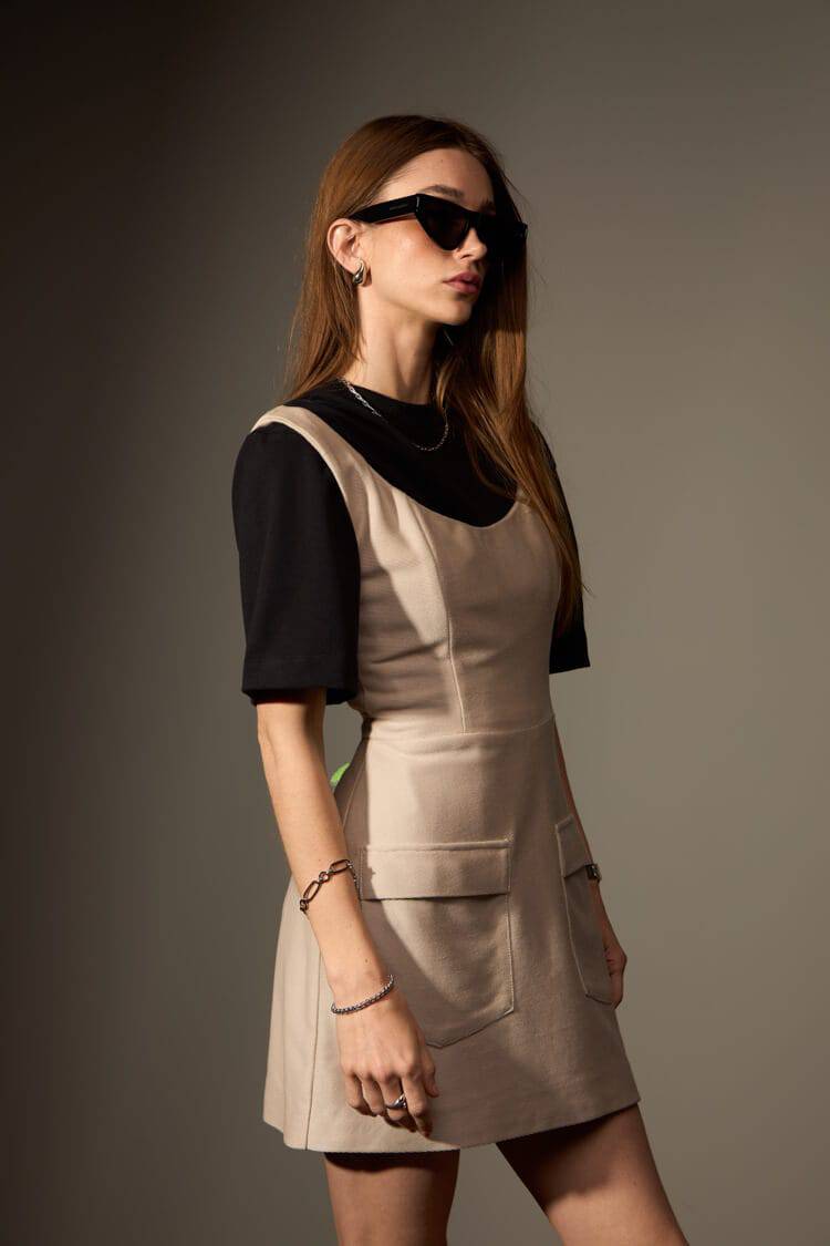 VESTIDO JARDIM CURTO - CINZA da Vörr Brasil | Loja Oficial Vörr Brasil