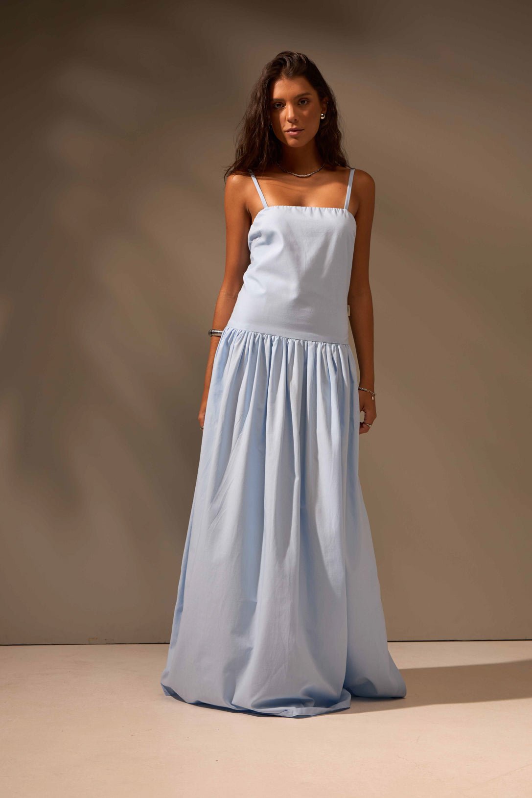 VESTIDO MIDI ONDAS ALGODÃO - AZUL da Vörr Brasil | Loja Oficial Vörr Brasil