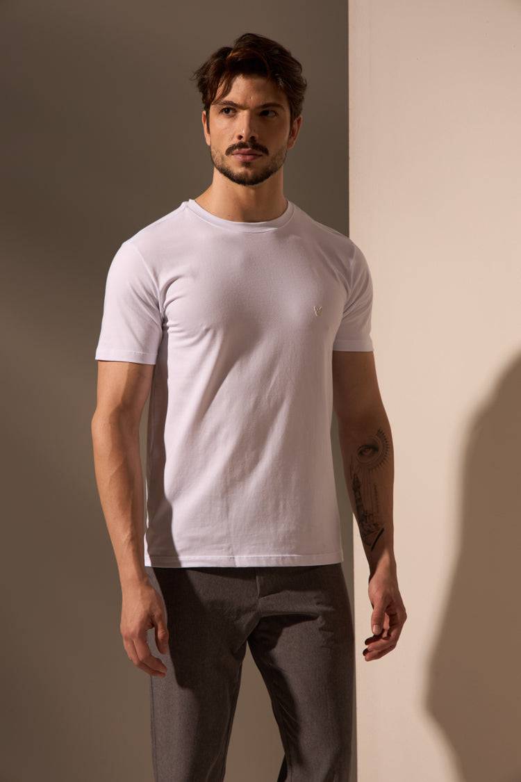 CAMISETA BÁSICA PIMA FLOW - BRANCO - Vörr Brasil