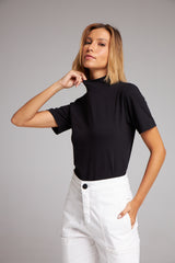 BLUSA GOLA ALTA - PRETO