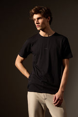 CAMISETA VÖRR MIDDLE - PRETO