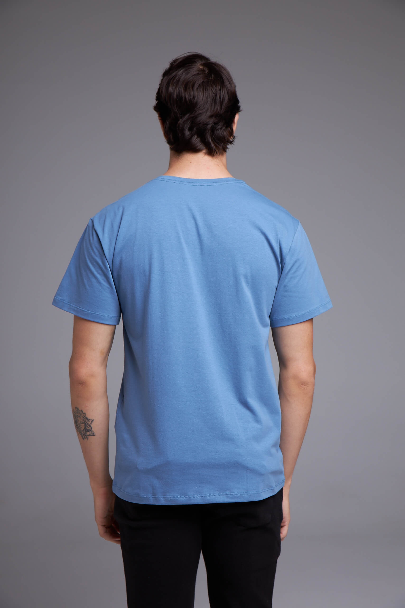 CAMISETA BÁSICA OVERSIZE - AZUL