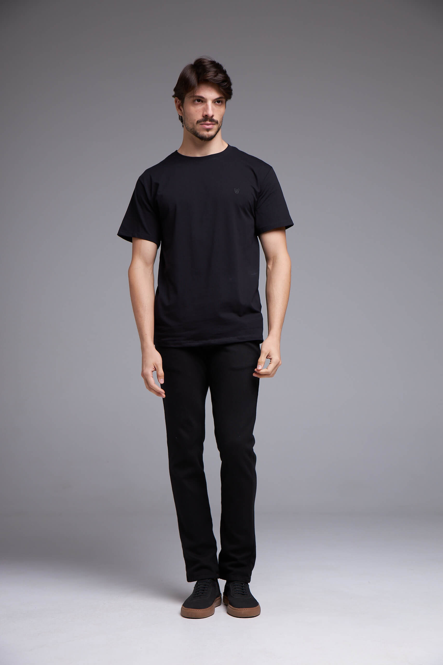 CAMISETA BÁSICA OVERSIZE - PRETO