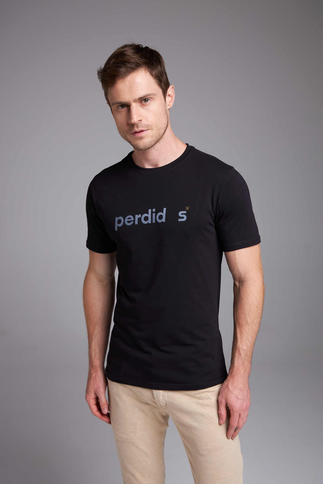 CAMISETA PERDIDAS - PRETO