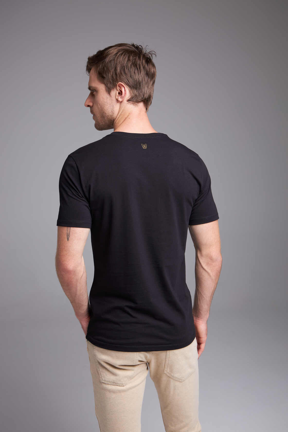 CAMISETA BULDOGUE ELETRONIC - PRETO