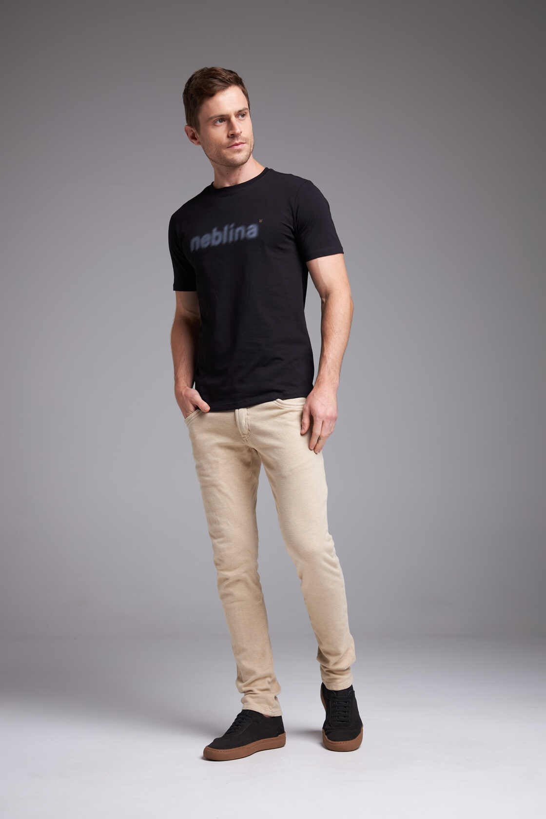 CAMISETA NEBLINA - PRETO