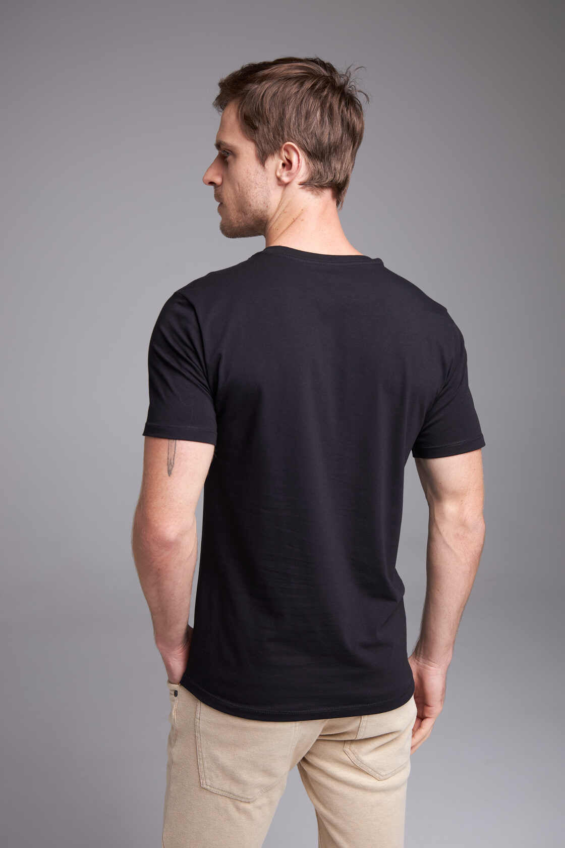 CAMISETA NEBLINA - PRETO