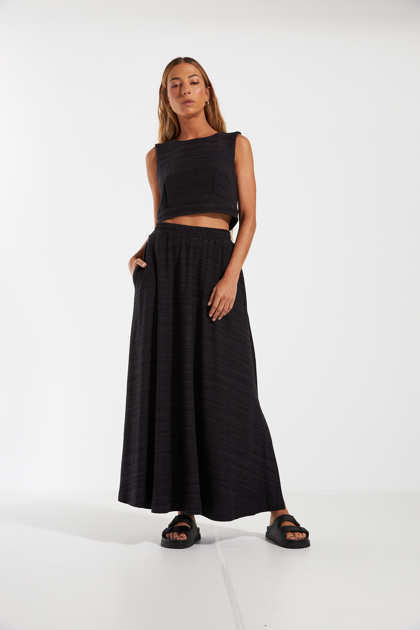 CROPPED SUN - PRETO