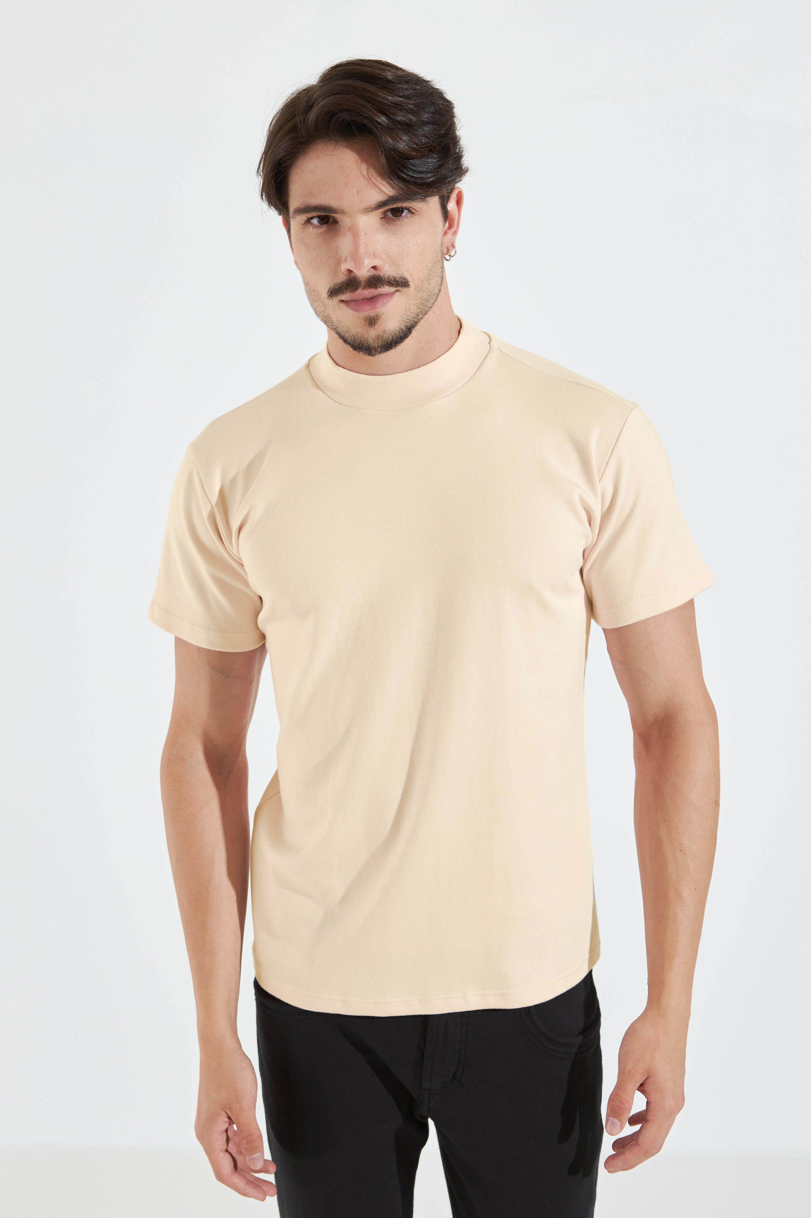 CAMISETA SLIM GOLA ALTA - AREIA