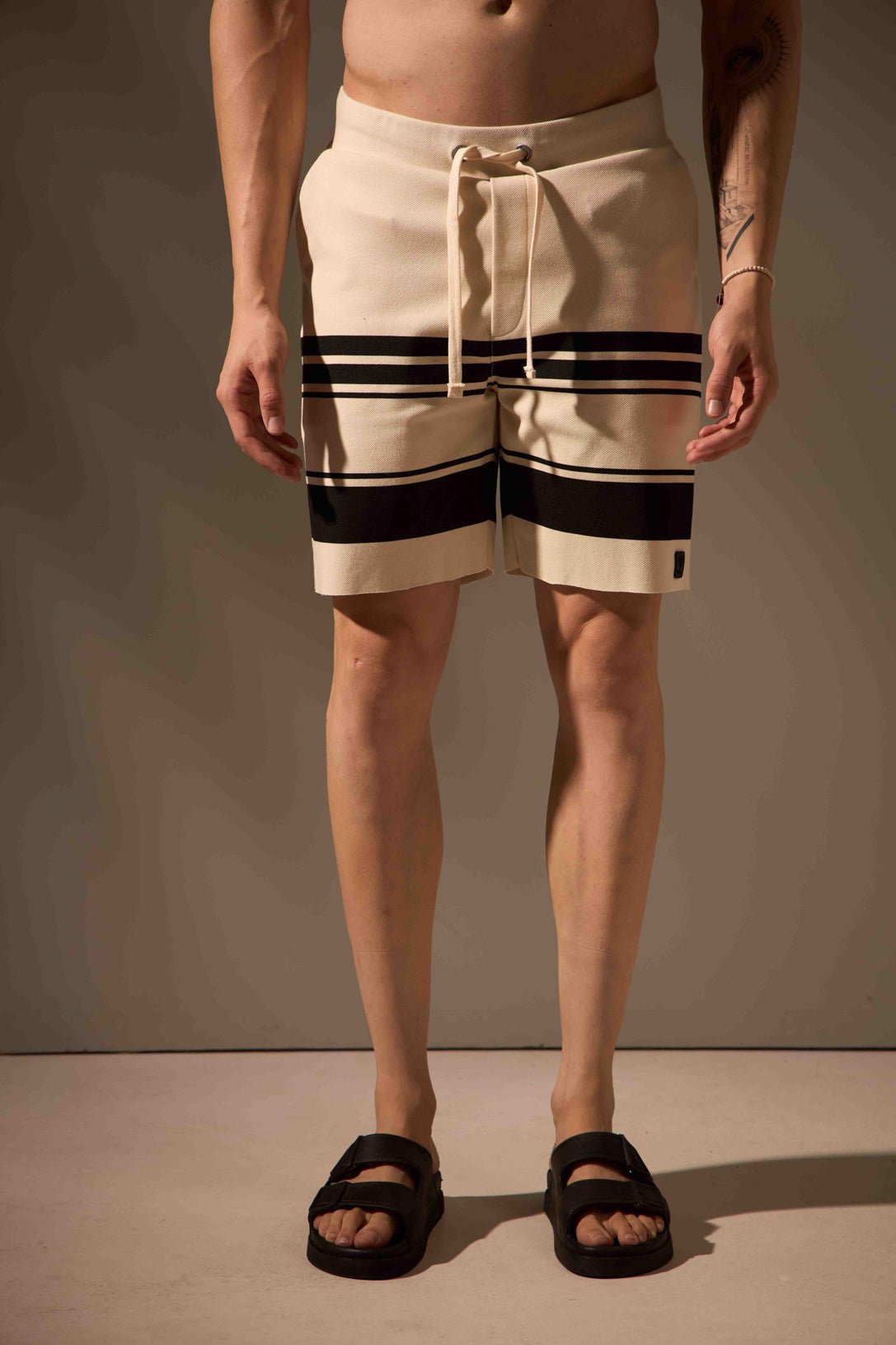 BERMUDA TERRA ALGODÃO - OFF WHITE da Vörr Brasil | Loja Oficial Vörr Brasil