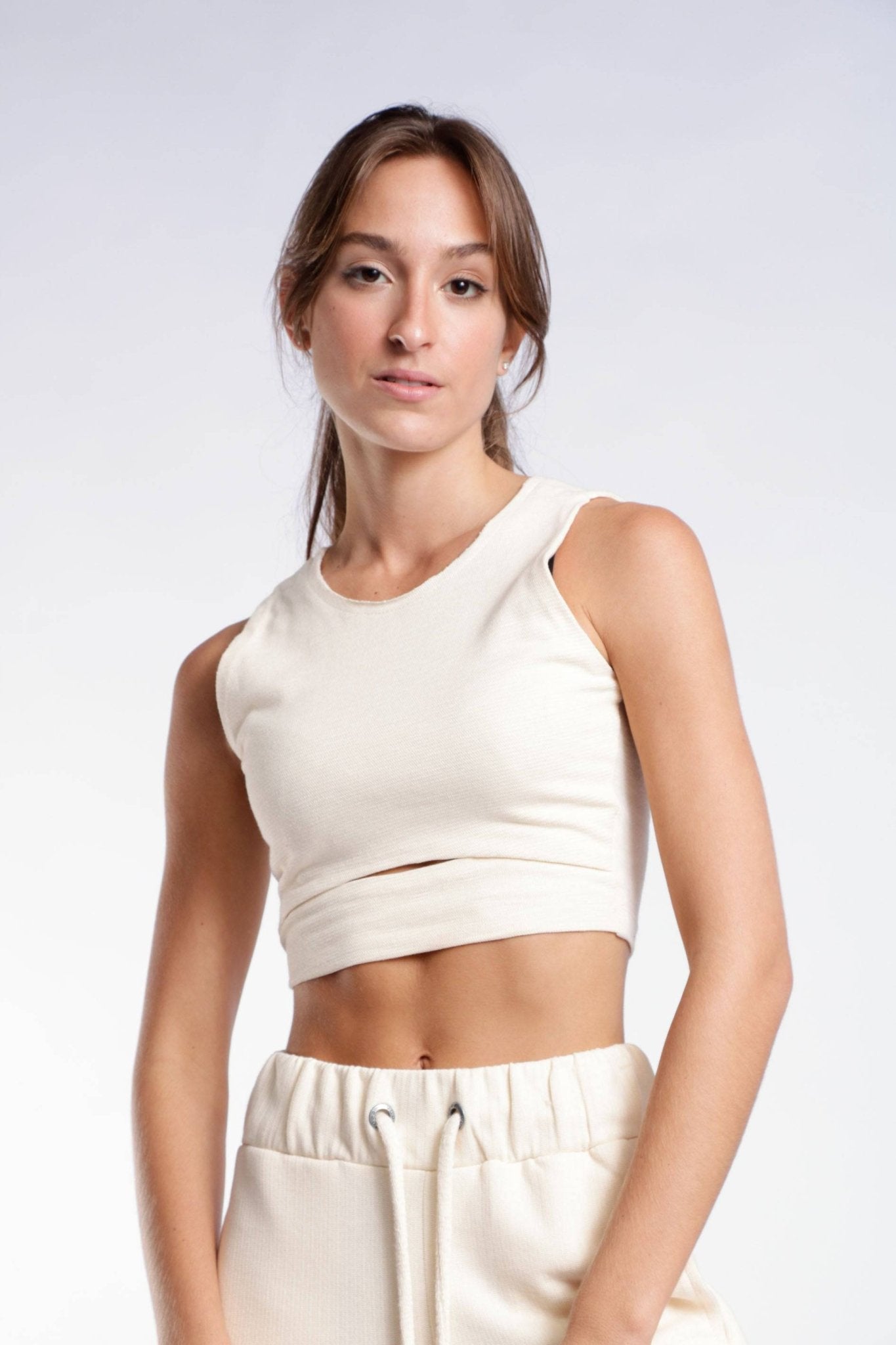 BLUSA DETALHE NA FRENTE - AREIA da Vörr Brasil | Loja Oficial Vörr Brasil