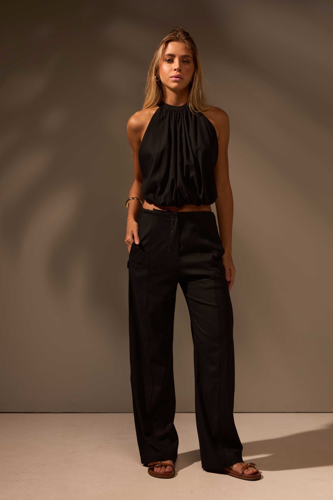 BLUSA DUNAS LINHO - PRETO da Vörr Brasil | Loja Oficial Vörr Brasil