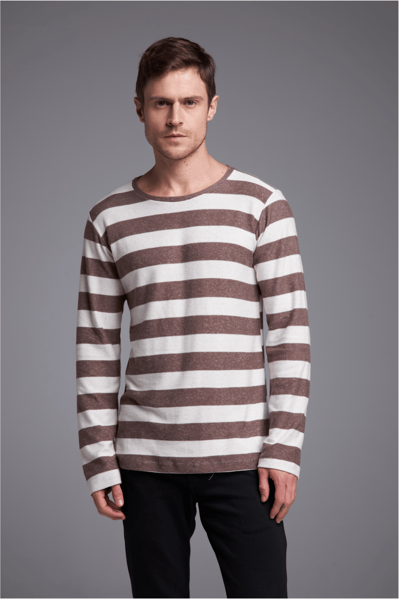 BLUSA ESSÊNCIA - MARROM E BRANCO da Vörr Brasil | Loja Oficial Vörr Brasil