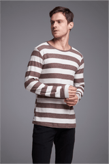 BLUSA ESSÊNCIA - MARROM E BRANCO da Vörr Brasil | Loja Oficial Vörr Brasil