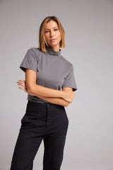 BLUSA GOLA ALTA - CHUMBO da Vörr Brasil | Loja Oficial Vörr Brasil
