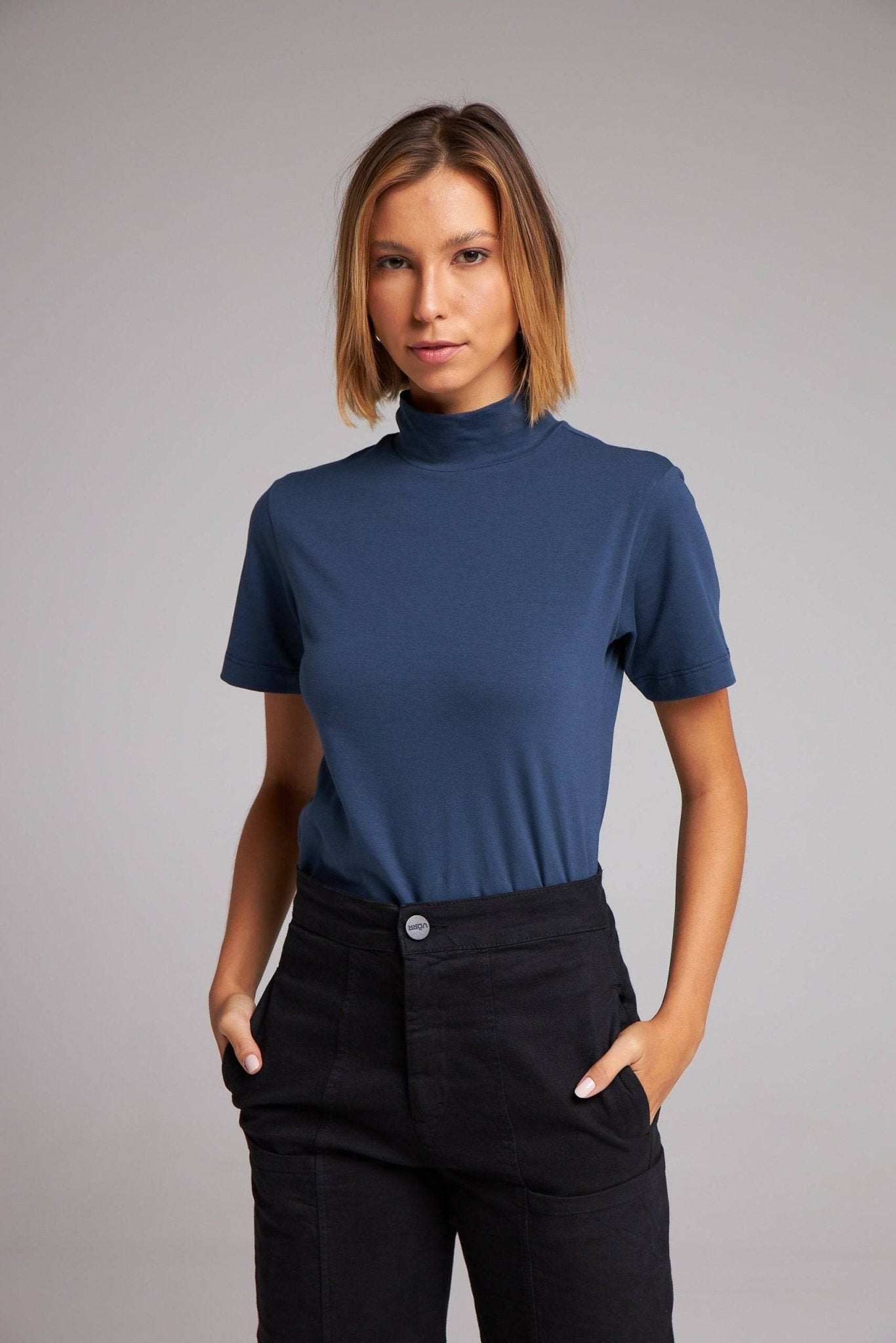 BLUSA GOLA ALTA ALGODÃO - MARINHO da Vörr Brasil | Vörr Brasil