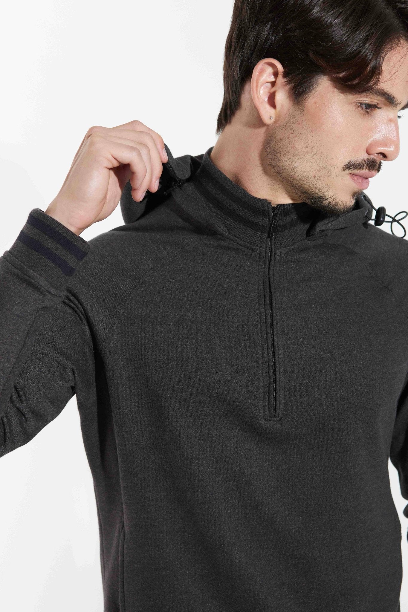 BLUSA MONTREAL - PRETO da Vörr Brasil | Loja Oficial Vörr Brasil