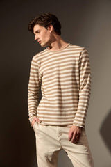 BLUSA RAIAS - AREIA da Vörr Brasil | Loja Oficial Vörr Brasil
