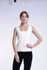 BLUSA REGATA DECOTE QUADRADO - OFF WHITE da Vörr Brasil | Loja Oficial Vörr Brasil