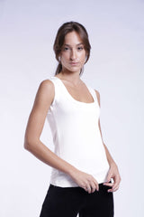 BLUSA REGATA DECOTE QUADRADO - OFF WHITE da Vörr Brasil | Loja Oficial Vörr Brasil
