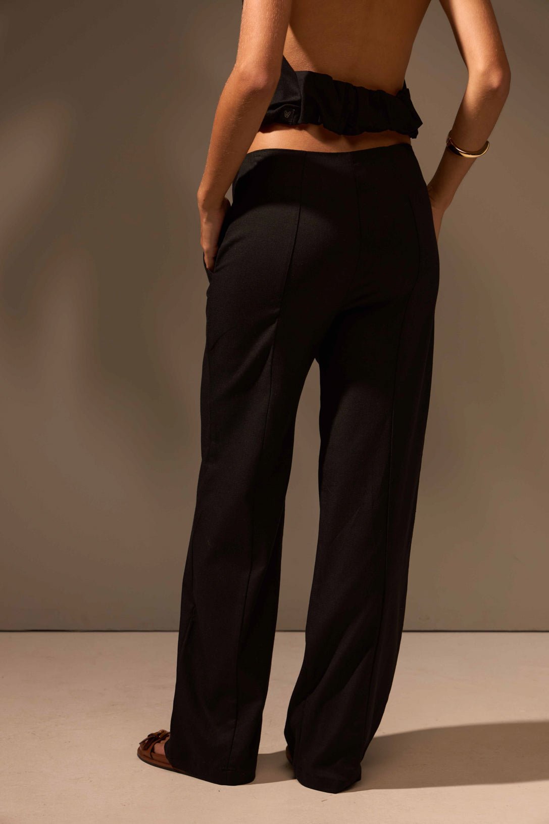 CALÇA DUNAS LINHO - PRETO da Vörr Brasil | Loja Oficial Vörr Brasil