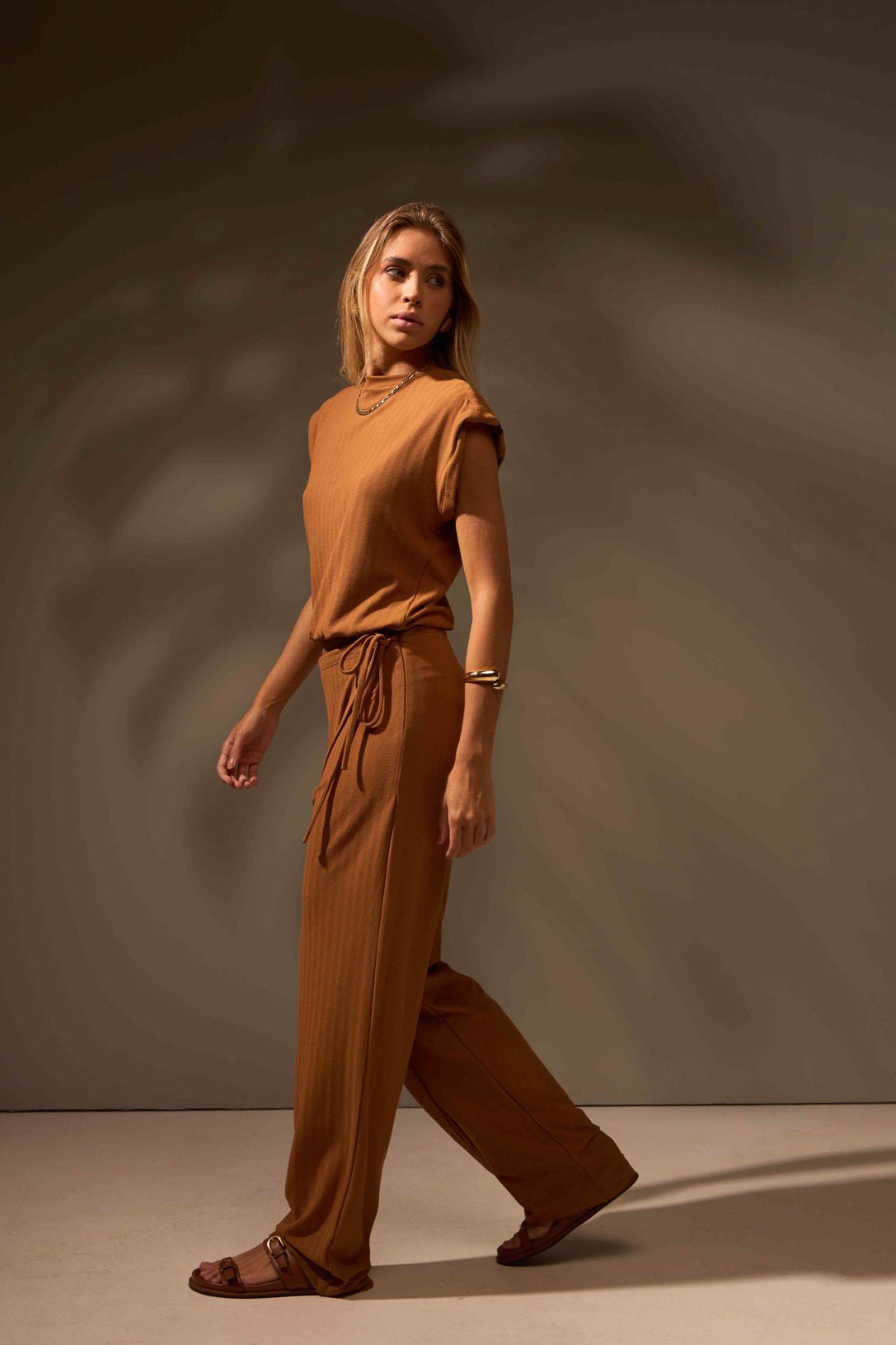 CALÇA EQUILÍBRIO ALGODÃO - COBRE da Vörr Brasil | Loja Oficial Vörr Brasil