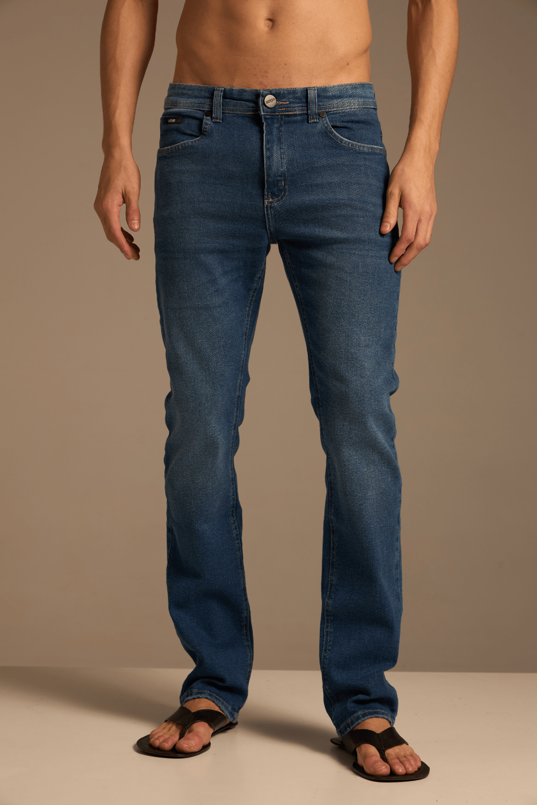 CALÇA JEANS EASE ALGODÃO - AZUL LIGHT da Vörr Brasil | Loja Oficial Vörr Brasil