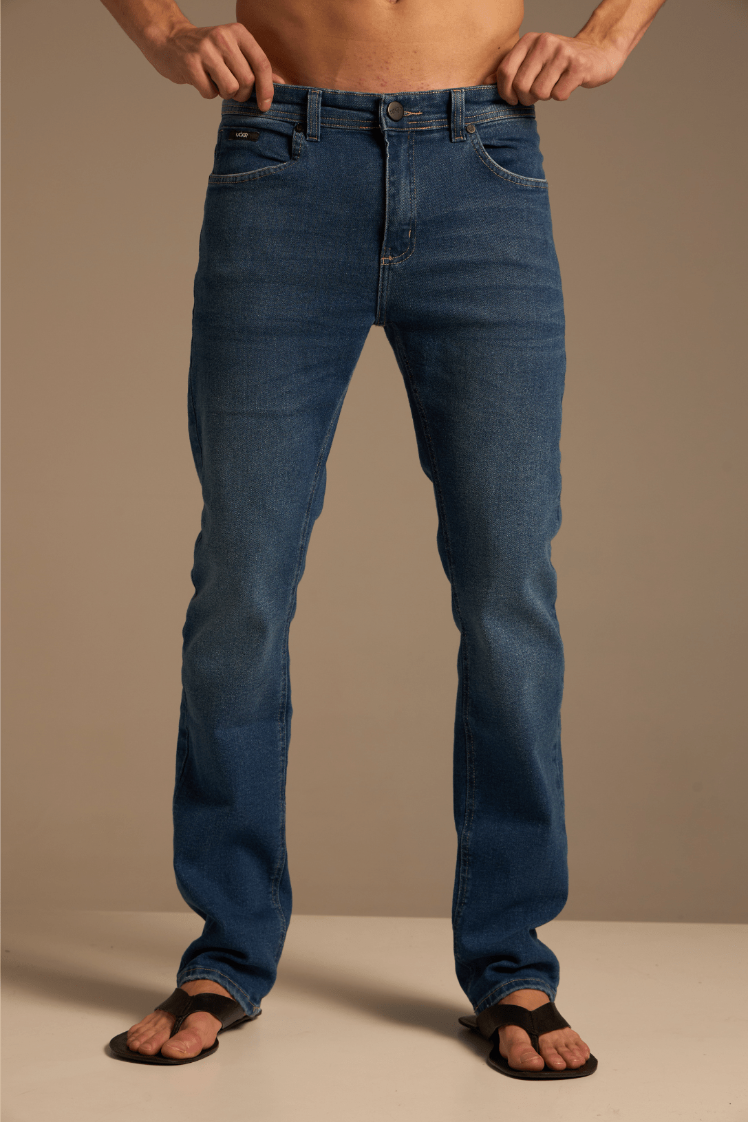 CALÇA JEANS EASE ALGODÃO - AZUL LIGHT da Vörr Brasil | Loja Oficial Vörr Brasil
