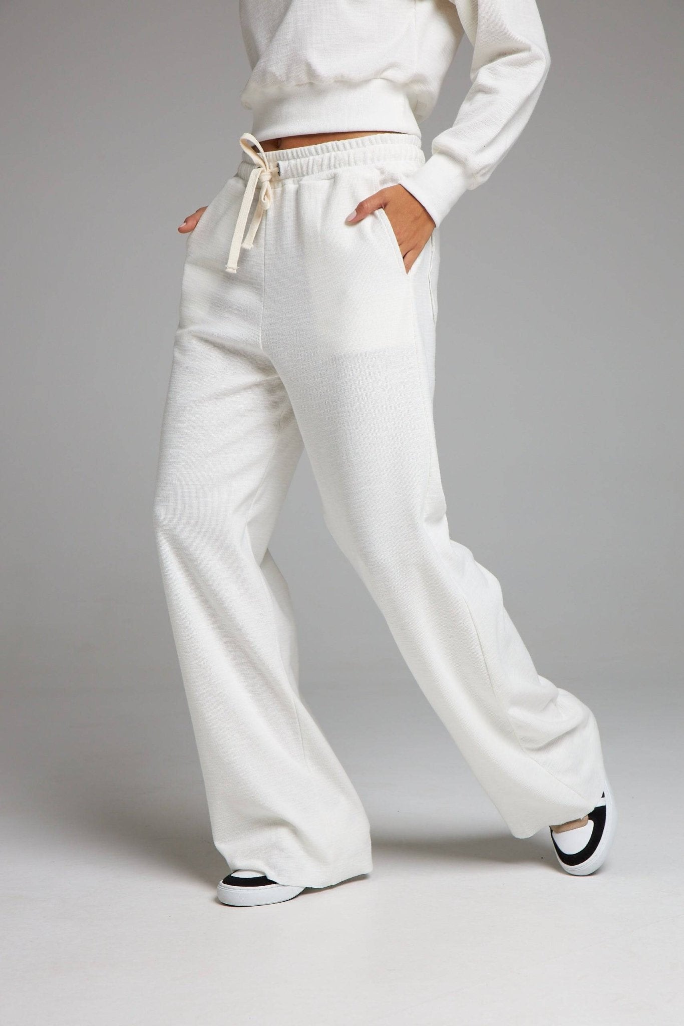 CALÇA OASIS - OFF WHITE da Vörr Brasil | Vörr Brasil