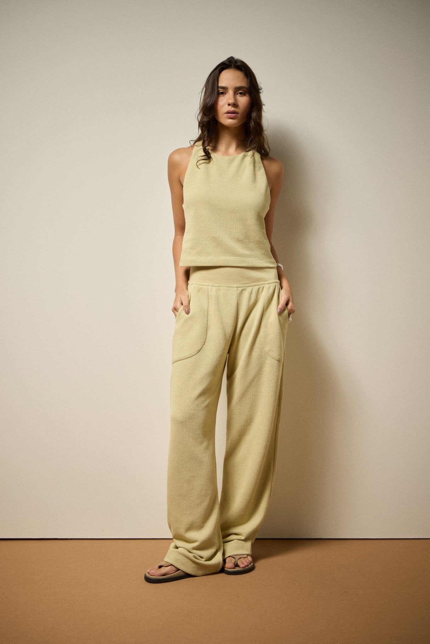 CALÇA ORLA ALGODÃO - VERDE da Vörr Brasil | Vörr Brasil