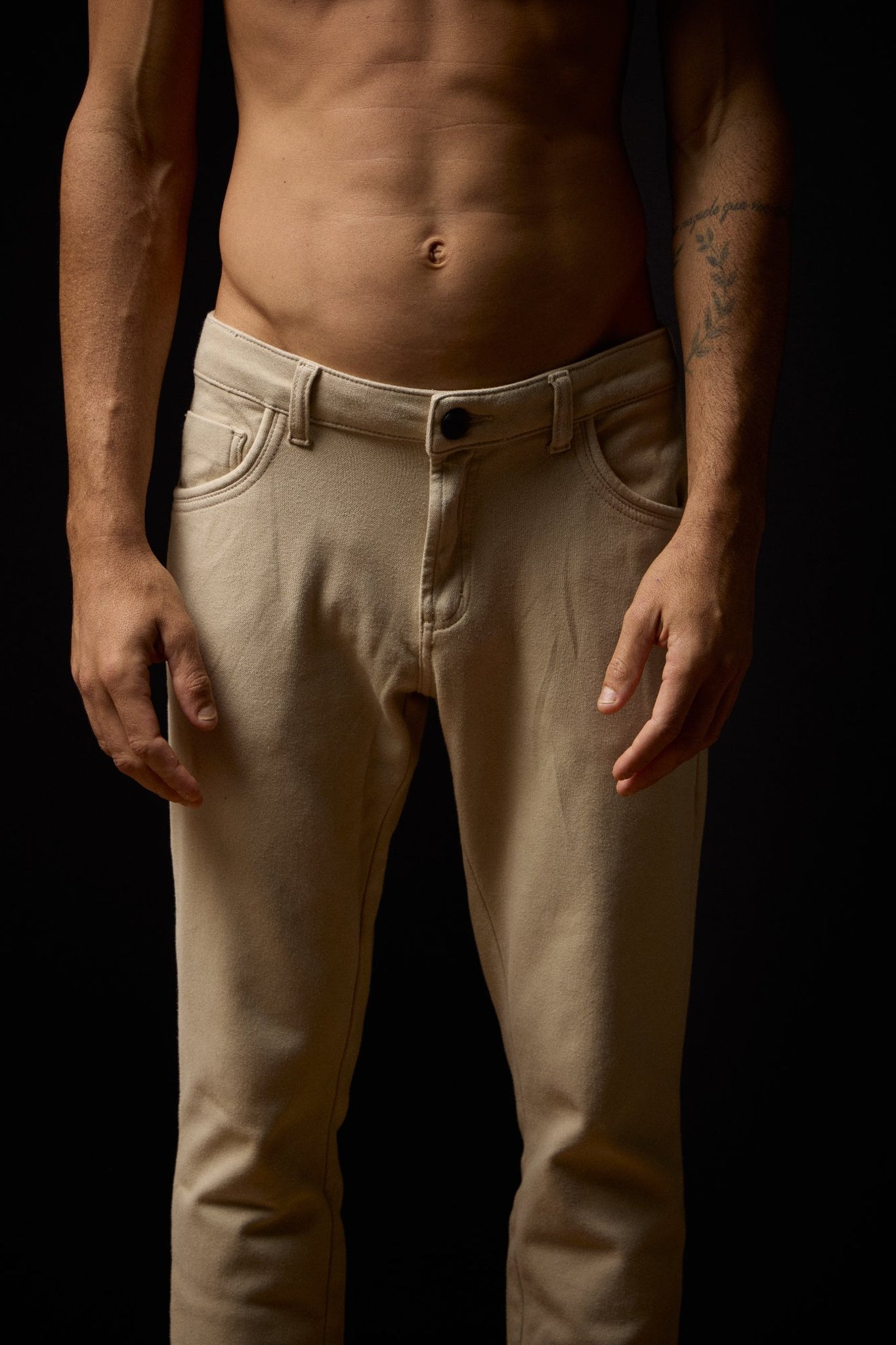 CALÇA PRO ALGODÃO MOLETOM JEANS - PALHA da Vörr Brasil | Vörr Brasil