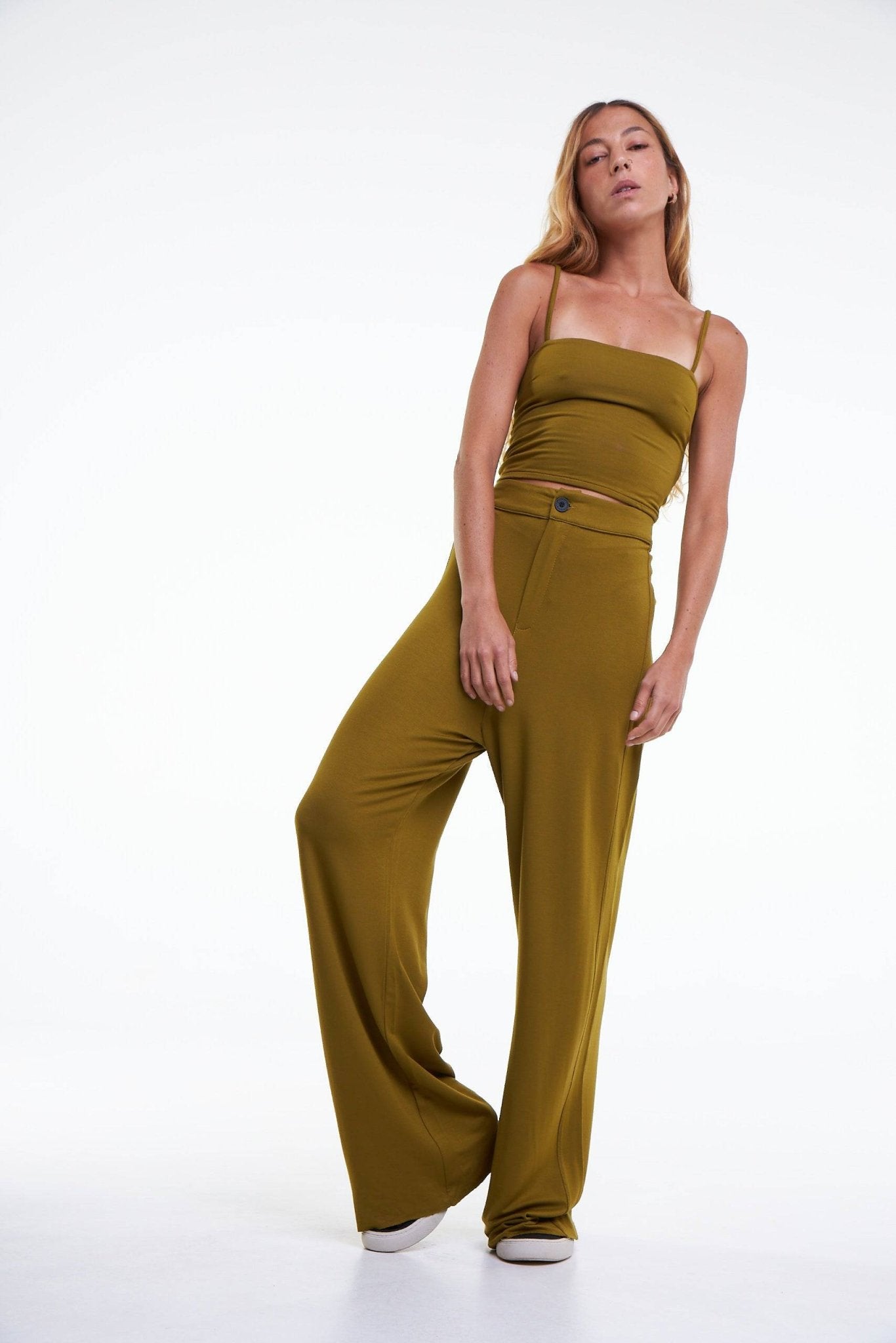 CALÇA SOHO LEVE - VERDE OLIVA da Vörr Brasil | Vörr Brasil