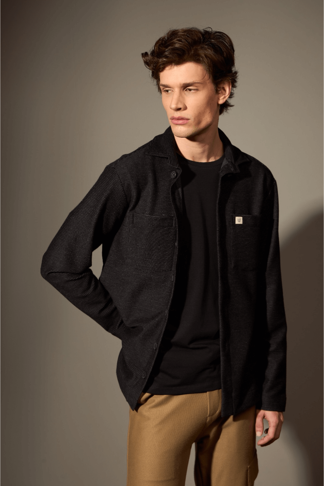 CAMISA GRUTAS - PRETO da Vörr Brasil | Loja Oficial Vörr Brasil