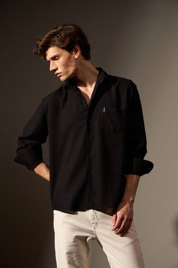 CAMISA LINHO ARENITO - PRETO da Vörr Brasil | Vörr Brasil