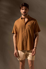 CAMISA LINHO FLOW - CAMEL da Vörr Brasil | Loja Oficial Vörr Brasil