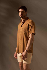 CAMISA LINHO FLOW - CAMEL da Vörr Brasil | Loja Oficial Vörr Brasil