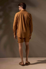 CAMISA LINHO FLOW - CAMEL da Vörr Brasil | Loja Oficial Vörr Brasil