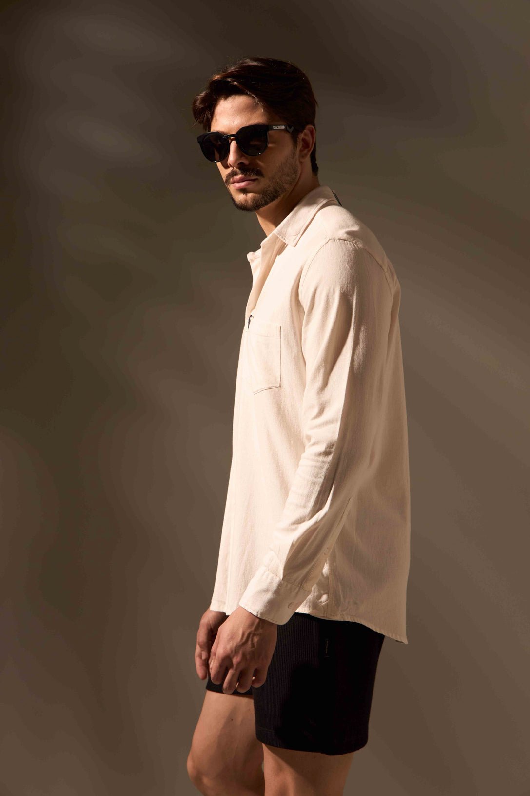 CAMISA LINHO FLOW - OFF WHITE da Vörr Brasil | Loja Oficial Vörr Brasil