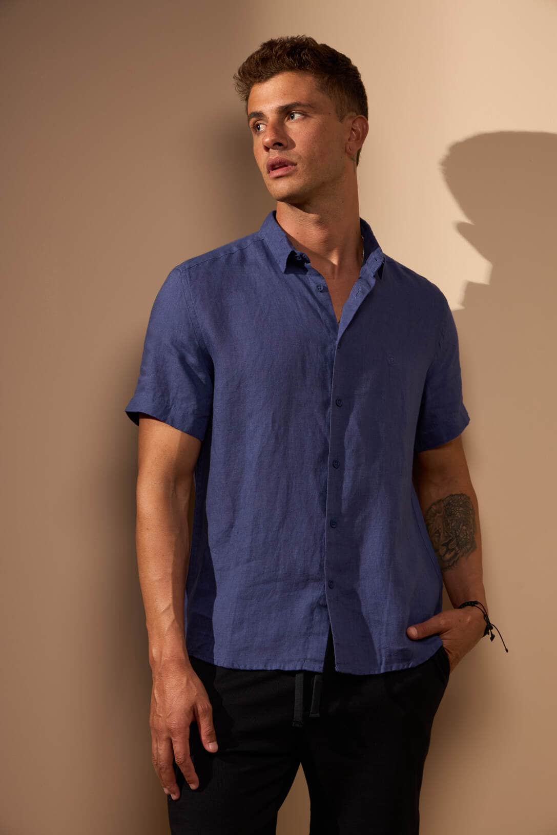 CAMISA GIBSON 100% LINHO - AZUL ROYAL da Vörr Brasil | Vörr Brasil