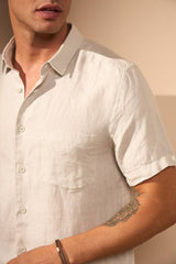 CAMISA GIBSON 100% LINHO COM BOLSO - AREIA da Vörr Brasil | Vörr Brasil