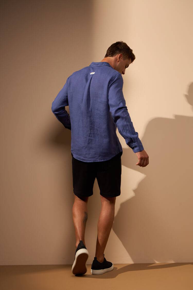 CAMISA LINHO GIBSON COM BOLSO - AZUL ROYAL da Vörr Brasil | Loja Oficial Vörr Brasil