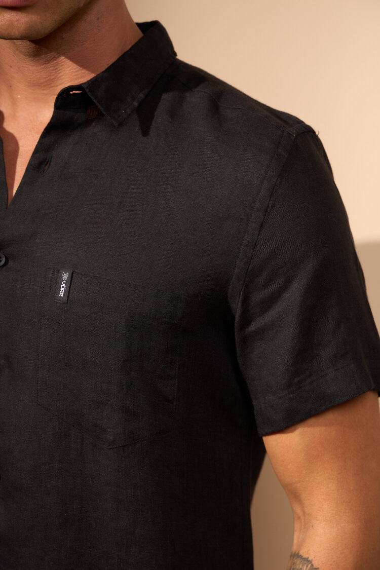 CAMISA GIBSON 100% LINHO COM BOLSO - PRETO da Vörr Brasil | Vörr Brasil
