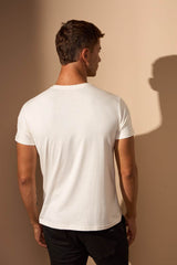 CAMISETA BÁSICA ALGODÃO EGÍPCIO - OFF WHITE da Vörr Brasil | Loja Oficial Vörr Brasil