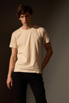 CAMISETA ESSENCIAL ALGODÃO PIMA FLOW - AREIA