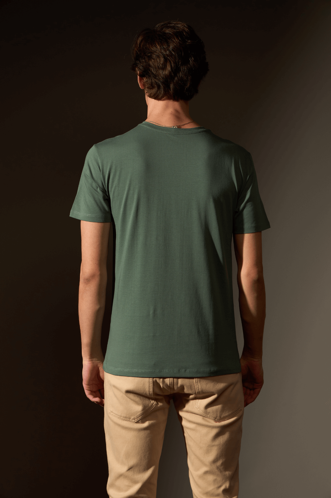 CAMISETA BÁSICA ALGODÃO PIMA - VERDE da Vörr Brasil | Loja Oficial Vörr Brasil