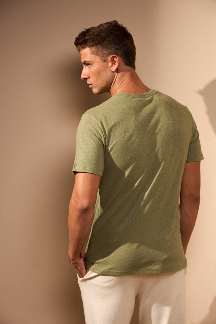 CAMISETA BÁSICA CLÁSSICA CÂNHAMO - VERDE da Vörr Brasil | Loja Oficial Vörr Brasil